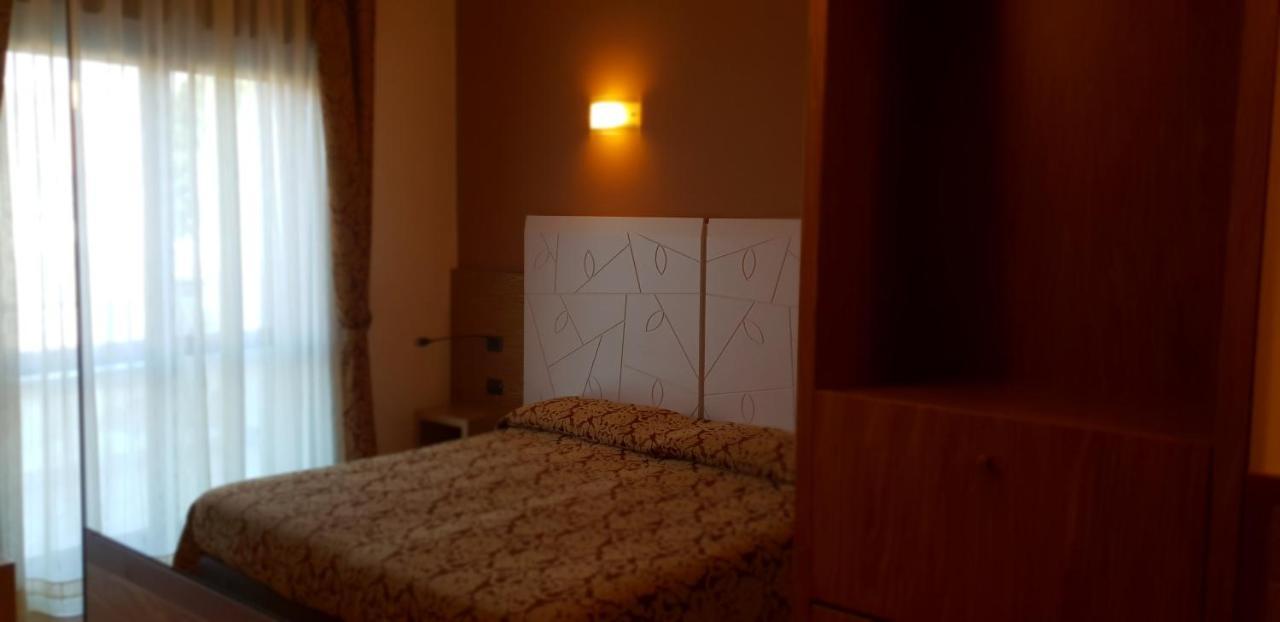 Albergo Ristorante Il Delfino Novara Ngoại thất bức ảnh